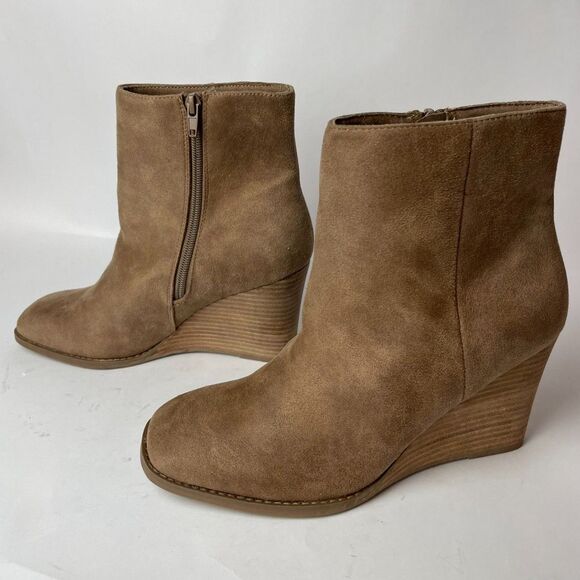 NWOB Dolce Vita Rupart Brown Wedge Bootie size 9 platform elegant - Picture 1 of 7